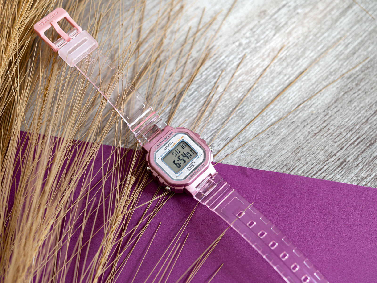 ZEGAREK DZIECIĘCY CASIO LA-20WHS-4A + BOX-9
