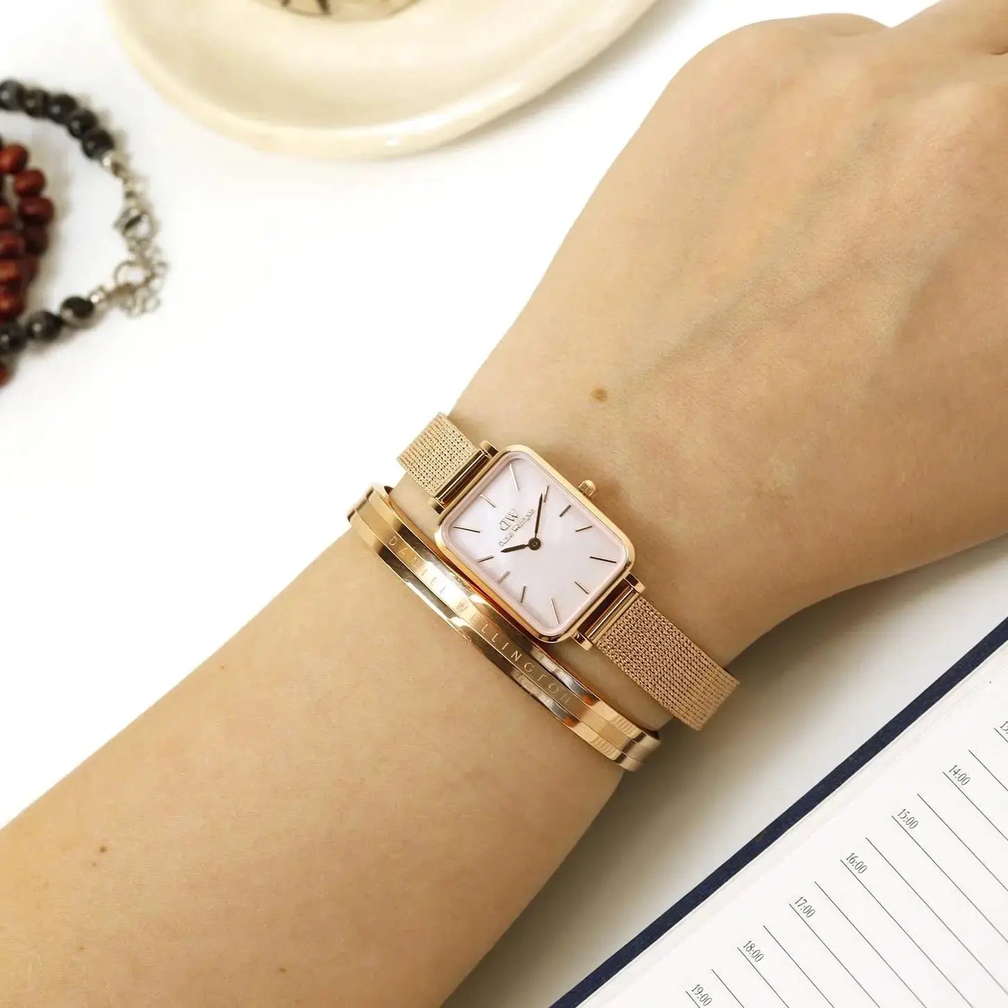 ZEGAREK DAMSKI DANIEL WELLINGTON Quadro Pressed Melrose Pearl 20mm DW00100510 + BOX (zw505o) ZEGAREK DAMSKI DANIEL WELLINGTON Quadro Pressed Melrose Pearl 20mm 7315030030587
