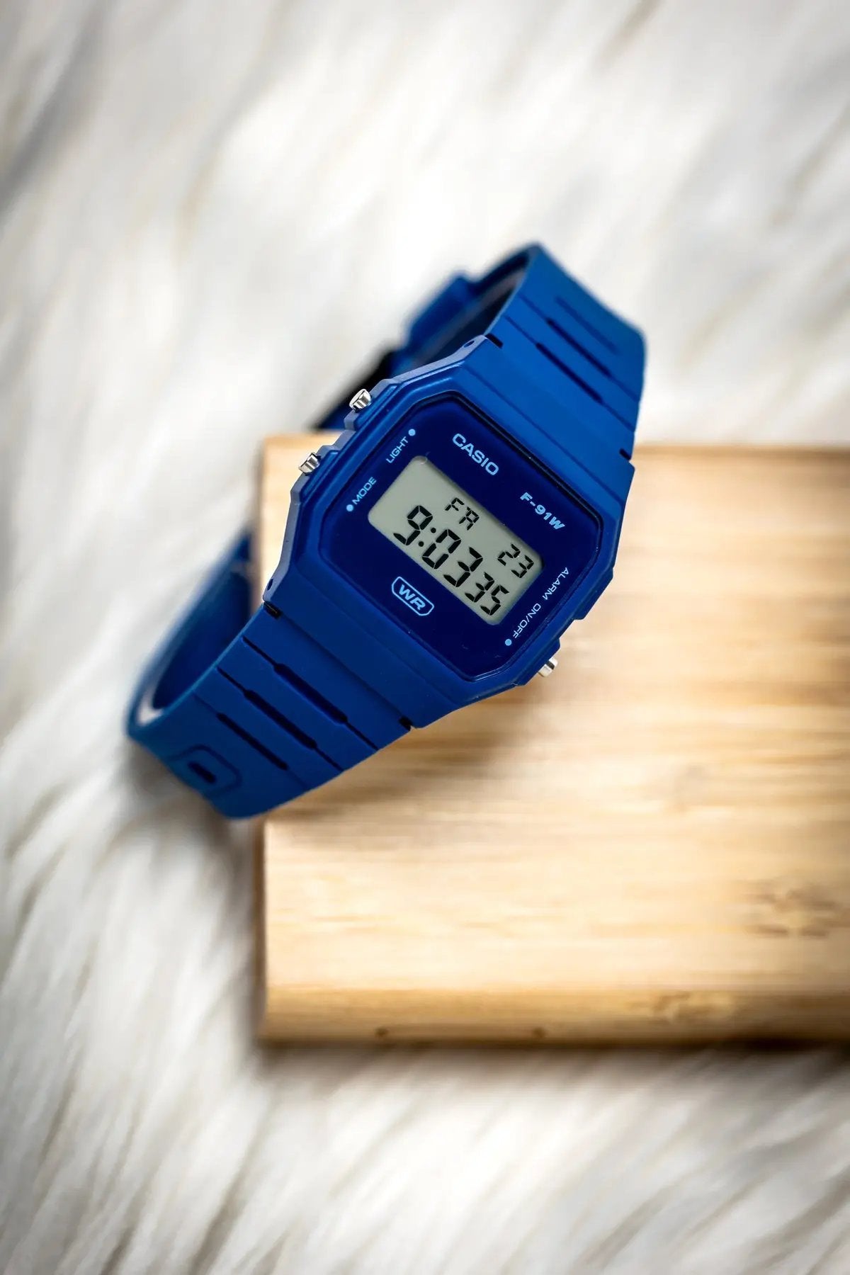 ZEGAREK MĘSKI CASIO F-91WB-2A1DF + BOX ZEGAREK MĘSKI CASIO F-91WB-2A1DF + BOX - Lorence 45449526378379