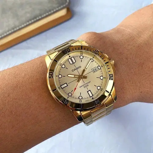 ZEGAREK MĘSKI CASIO MTP-VD01G-9E (zd185d) + BOX ZEGAREK MĘSKI CASIO MTP-VD01G-9E (zd185d) + BOX - Lorence 4549526186691