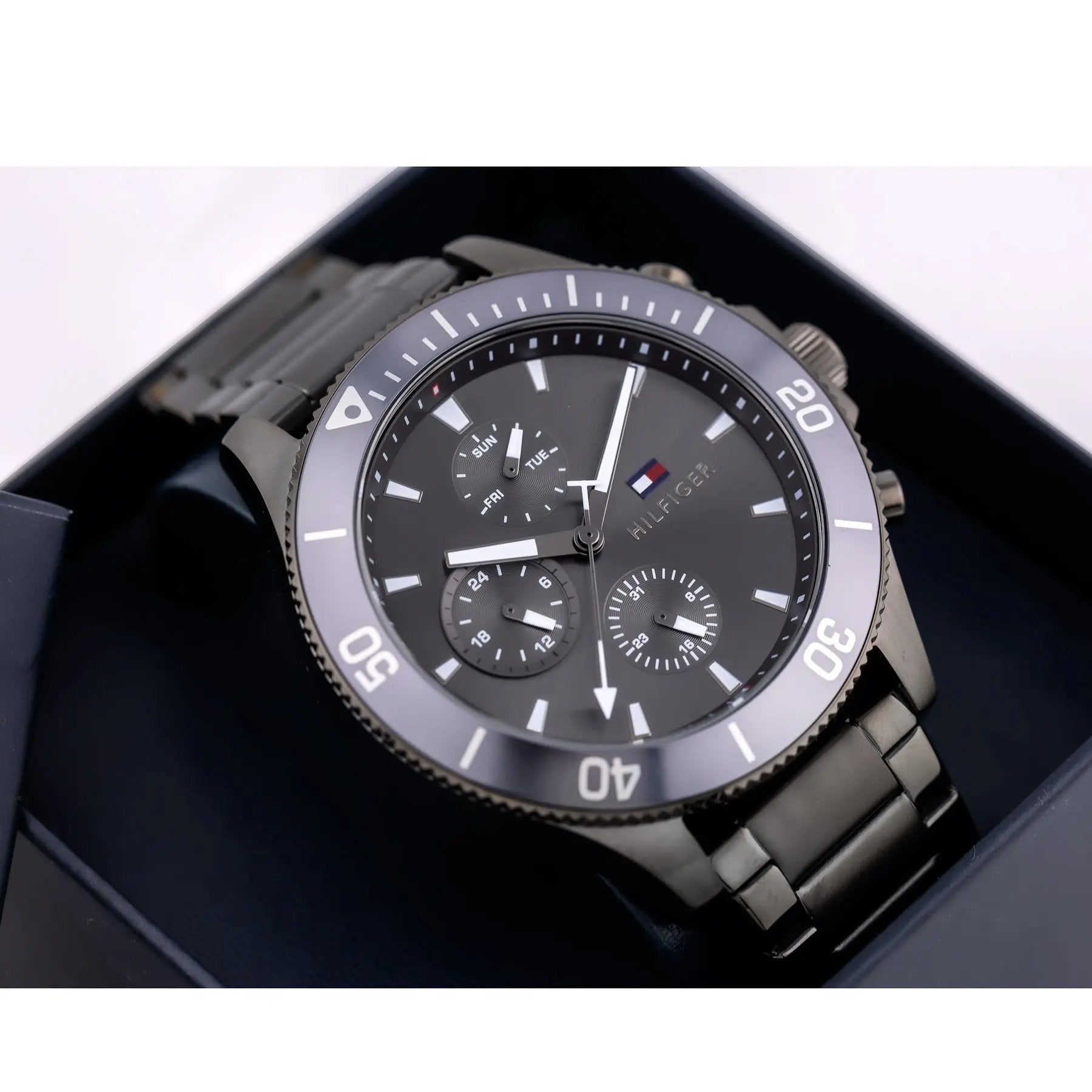 ZEGAREK MĘSKI TOMMY HILFIGER LARSON 1791918 (zf088c) ZEGAREK MĘSKI TOMMY HILFIGER LARSON 1791918 (zf088c) - Lorence 7613272443302
