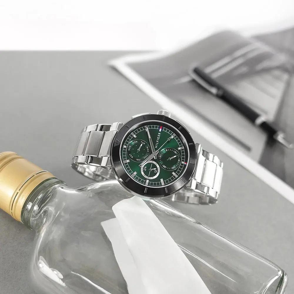 ZEGAREK MĘSKI TOMMY HILFIGER Lorenzo 1792117 (zf116b) + BOX ZEGAREK MĘSKI TOMMY HILFIGER Lorenzo 1792117 (zf116b) + BOX - Lorence 7613272577151