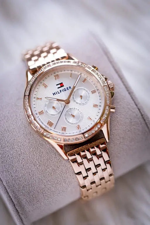 Zegarek Damski Tommy Hilfiger 1782143 Ari Zegarek Damski Tommy Hilfiger 1782143 Ari - Lorence 7613272357777