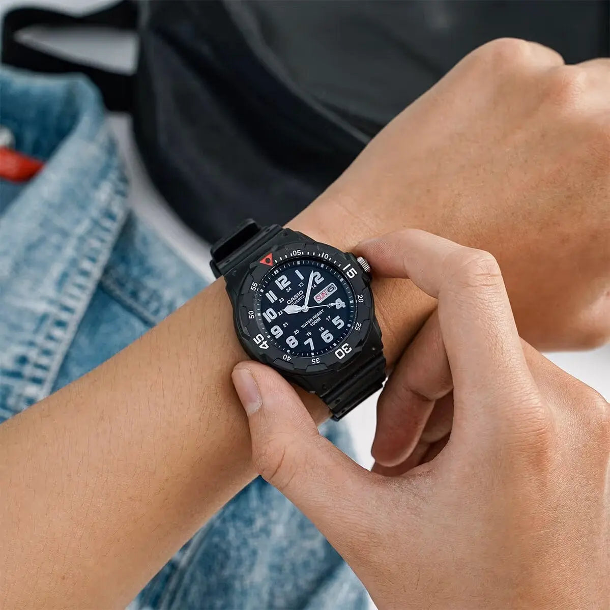 Zegarek Męski Casio MRW-200H-1BVCF Zegarek Męski Casio MRW-200H-1BVCF - Lorence 4971850945321
