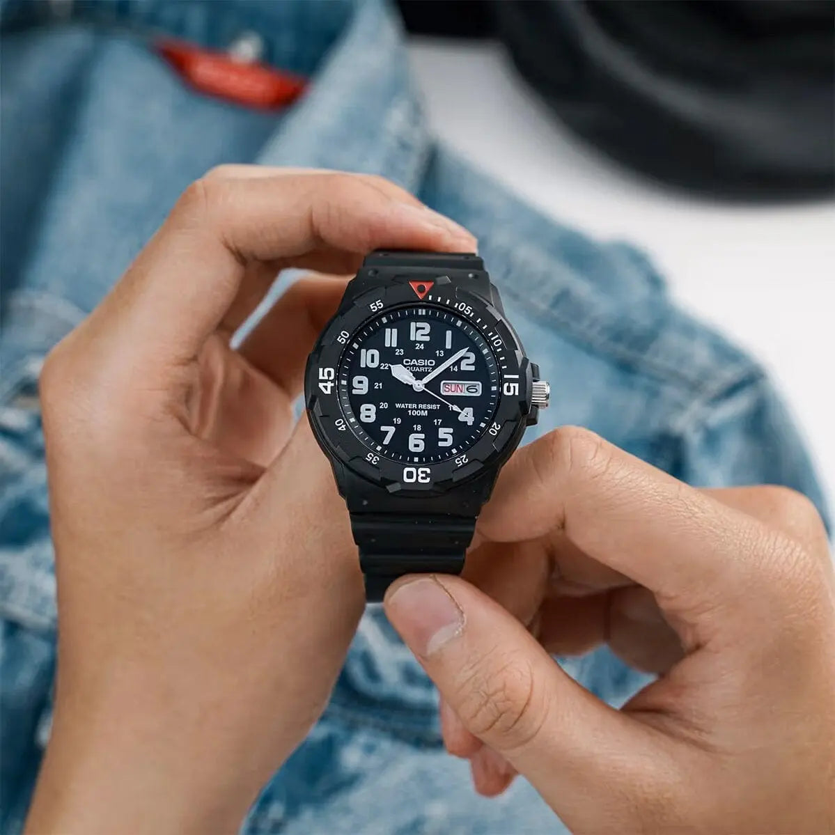 Zegarek Męski Casio MRW-200H-1BVCF Zegarek Męski Casio MRW-200H-1BVCF - Lorence 4971850945321