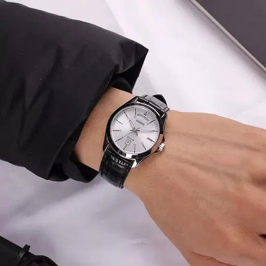 Zegarek Męski Casio MTP-1370L 7AVDF Zegarek Męski Casio MTP-1370L 7AVDF - Lorence 4971850908050