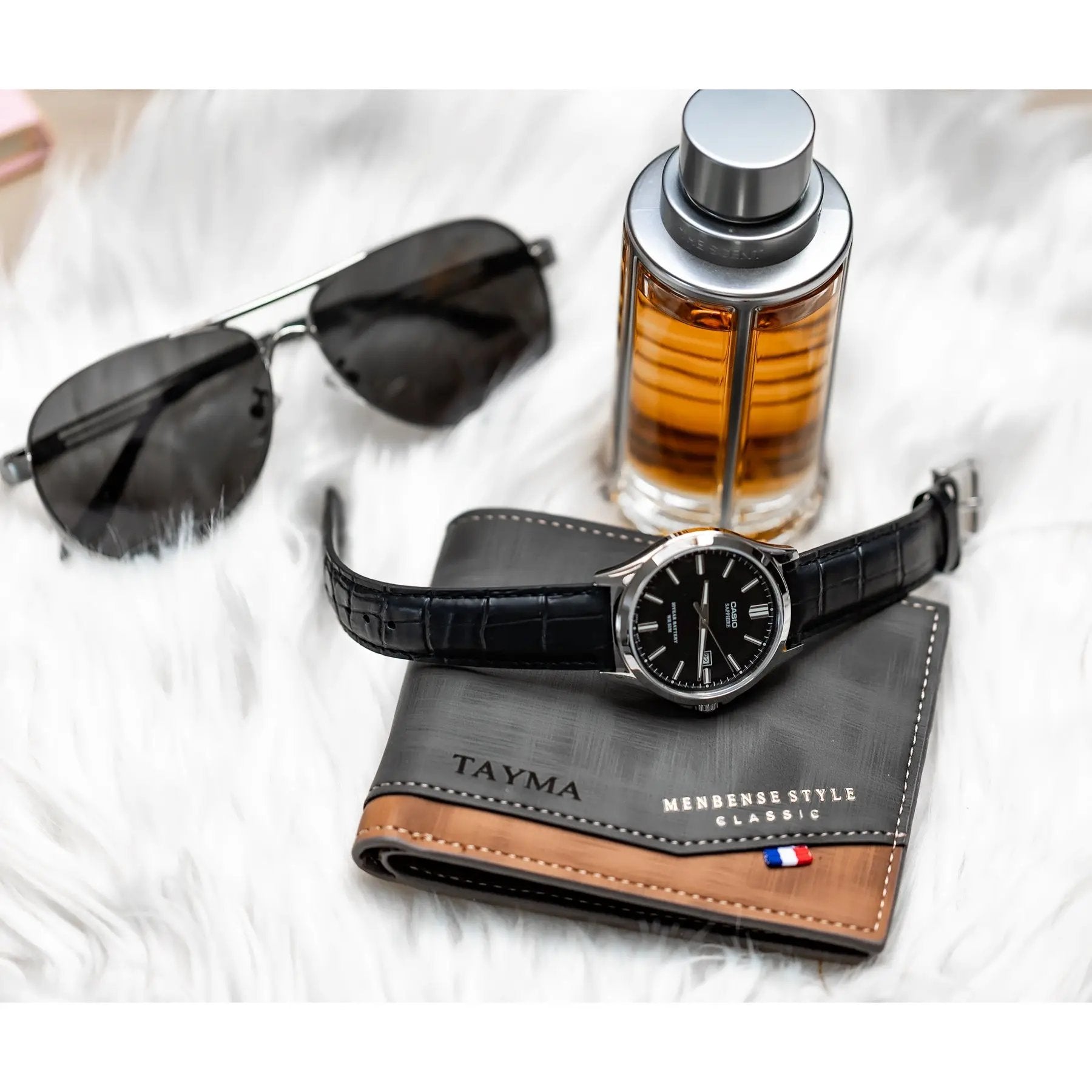 Zegarek Męski Casio MTS-100L-1A+ BOX (zd237a) SZAFIR Zegarek Męski Casio MTS-100L-1A+ BOX (zd237a) SZAFIR - Lorence 4549526259845