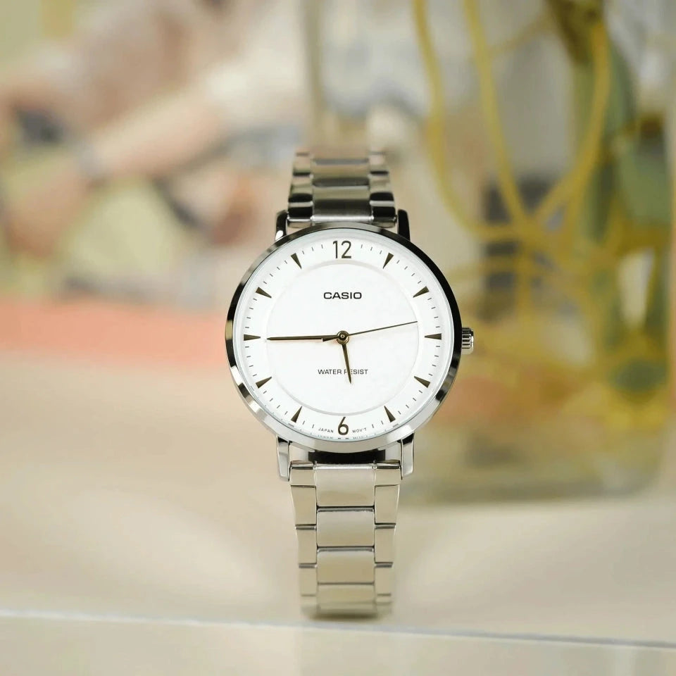 ZEGAREK DAMSKI CASIO LTP-VT04D-7A (zd659d) + BOX ZEGAREK DAMSKI CASIO LTP-VT04D-7A (zd659d) + BOX - Lorence 4549526399954
