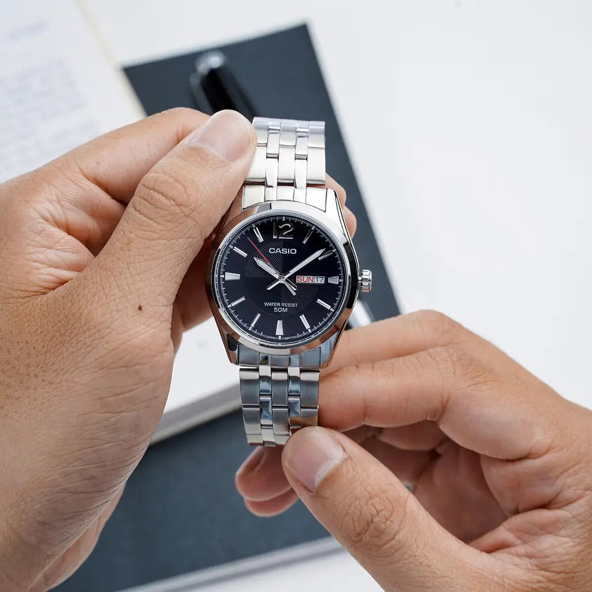 ZEGAREK MĘSKI CASIO MTP-1335D 1AV (zd026a) + BOX ZEGAREK MĘSKI CASIO MTP-1335D 1AV (zd026a) + BOX - Lorence 4971850945895