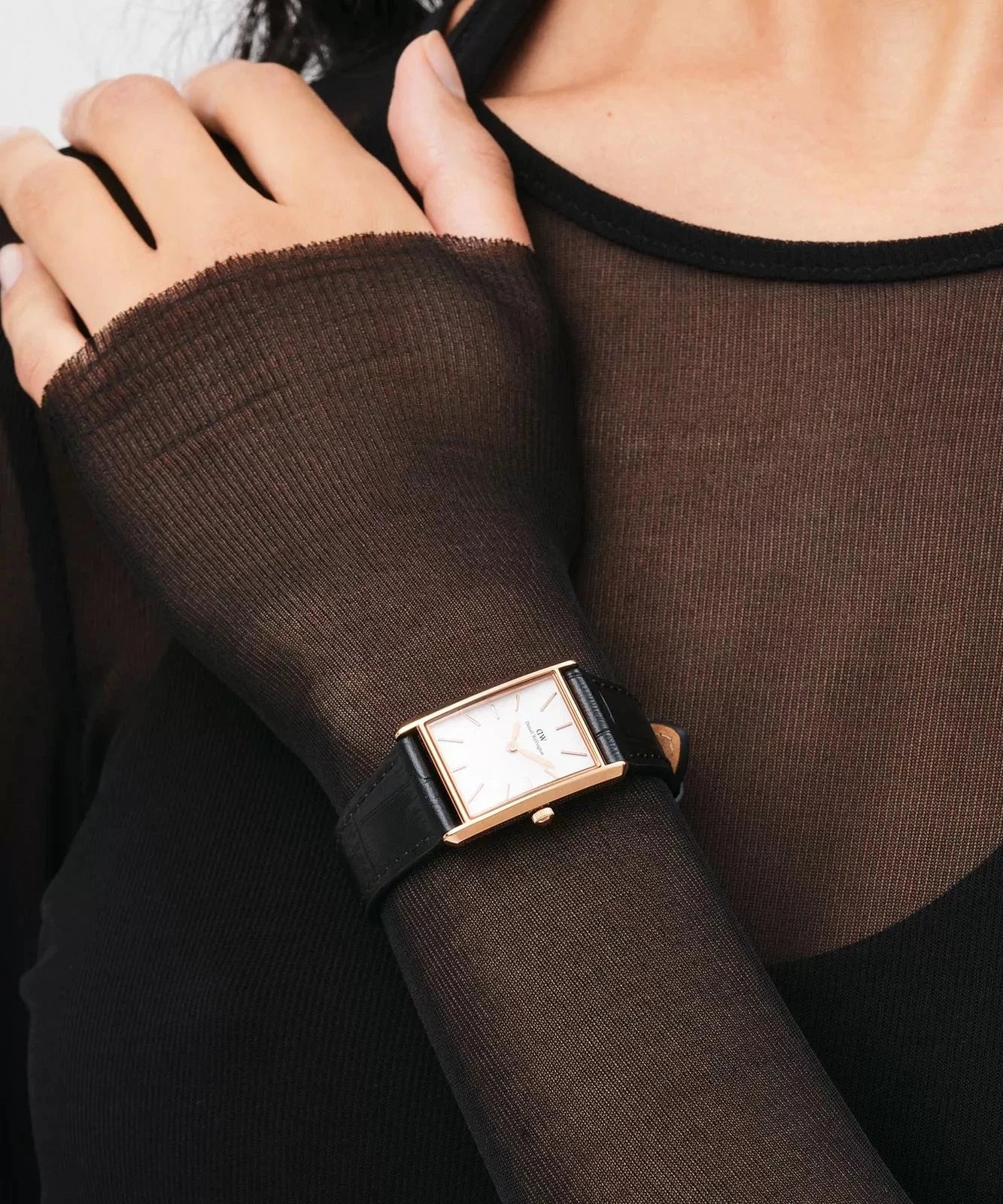 ZEGAREK DAMSKI DANIEL WELLINGTON Bound Black Crocodile Rose Gold 24mm DW00100698 + BOX ZEGAREK DAMSKI DANIEL WELLINGTON Bound Black Crocodile Rose Gold 24mm 7315030055634
