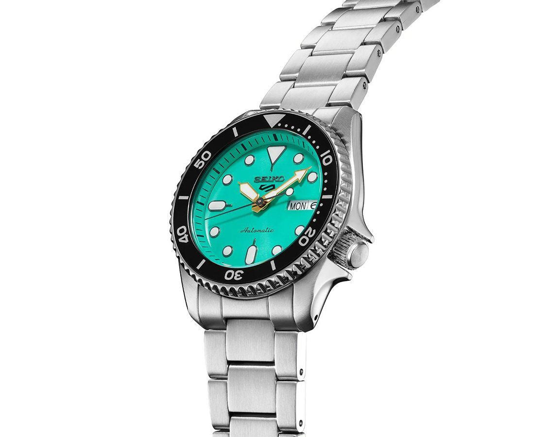 ZEGAREK MĘSKI SEIKO 5 Sports SRPK33K1 AUTOMAT + BOX ZEGAREK MĘSKI SEIKO 5 Sports SRPK33K1 AUTOMAT + BOX - Lorence 4954628250797