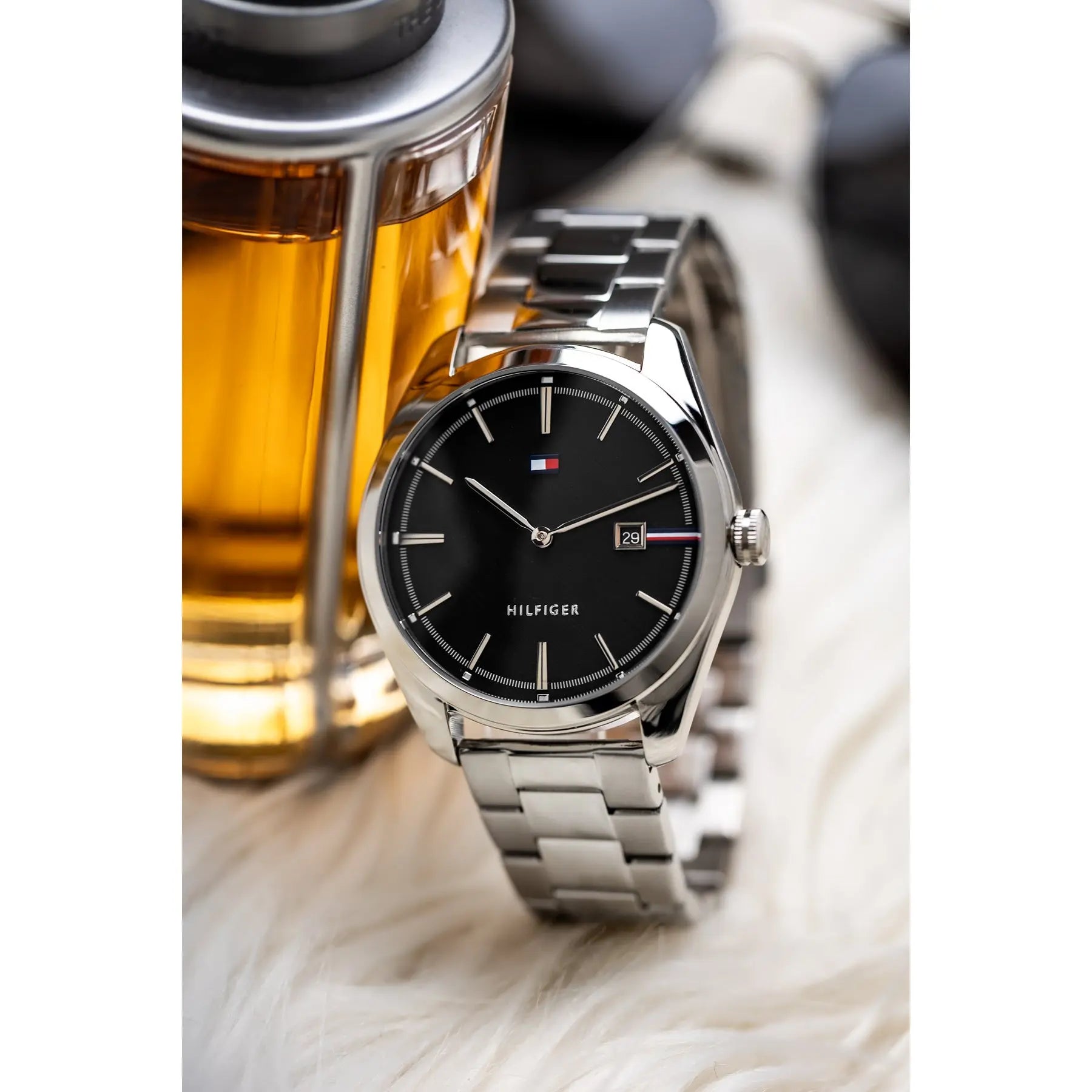 KLASYCZNY ZEGAREK MĘSKI TOMMY HILFIGER Theo 1710440 + BOX KLASYCZNY ZEGAREK MĘSKI TOMMY HILFIGER Theo 1710440 + BOX - Lorence 7613272419758