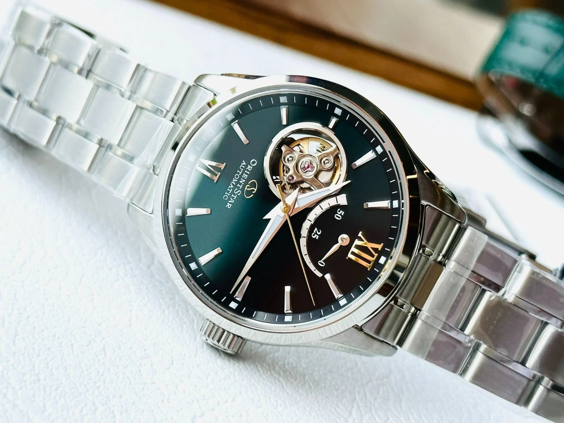 Zegarek Męski Orient Star Contemporary Open Heart RE-AT0002E00B-2