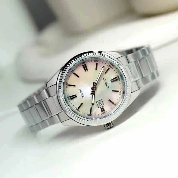ZEGAREK DAMSKI CASIO LTP-1302DS-4AVDF (zd521g) + BOX ZEGAREK DAMSKI CASIO LTP-1302DS-4AVDF (zd521g) + BOX - Lorence 4549526383311