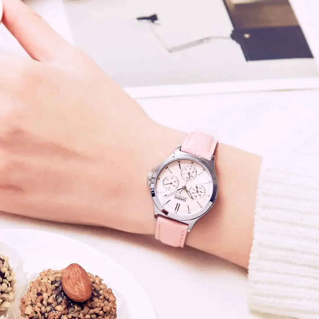 ZEGAREK DAMSKI CASIO LTP-V300L-4A (zd581b) + BOX-10