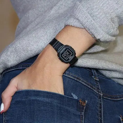 ZEGAREK DZIECIĘCY CASIO LA-20WH-1BDF + BOX ZEGAREK DZIECIĘCY CASIO LA-20WH-1BDF + BOX - Lorence 4971850944966