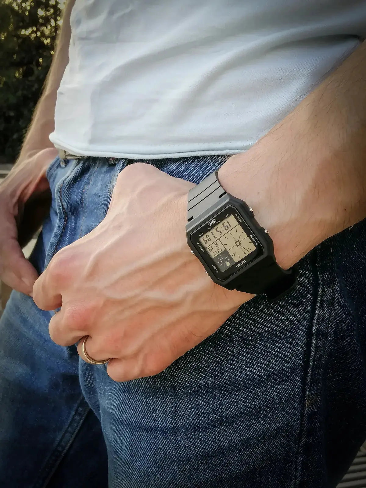 ZEGAREK MĘSKI CASIO Digital LF-20W-1A + BOX ZEGAREK MĘSKI CASIO Digital LF-20W-1A + BOX - Lorence 4549526351211