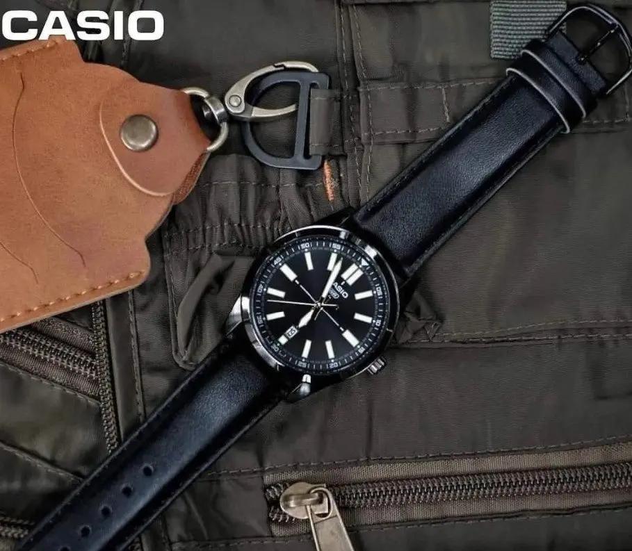 ZEGAREK MĘSKI CASIO MTP-VD02BL-1E  + BOX ZEGAREK MĘSKI CASIO MTP-VD02BL-1E  + BOX - Lorence 4549526313899