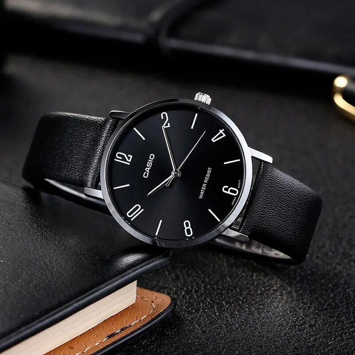 ZEGAREK MĘSKI CASIO MTP-VT01L-1B2 + BOX (zd165k) ZEGAREK MĘSKI CASIO MTP-VT01L-1B2 + BOX (zd165k) - Lorence 4549526285141