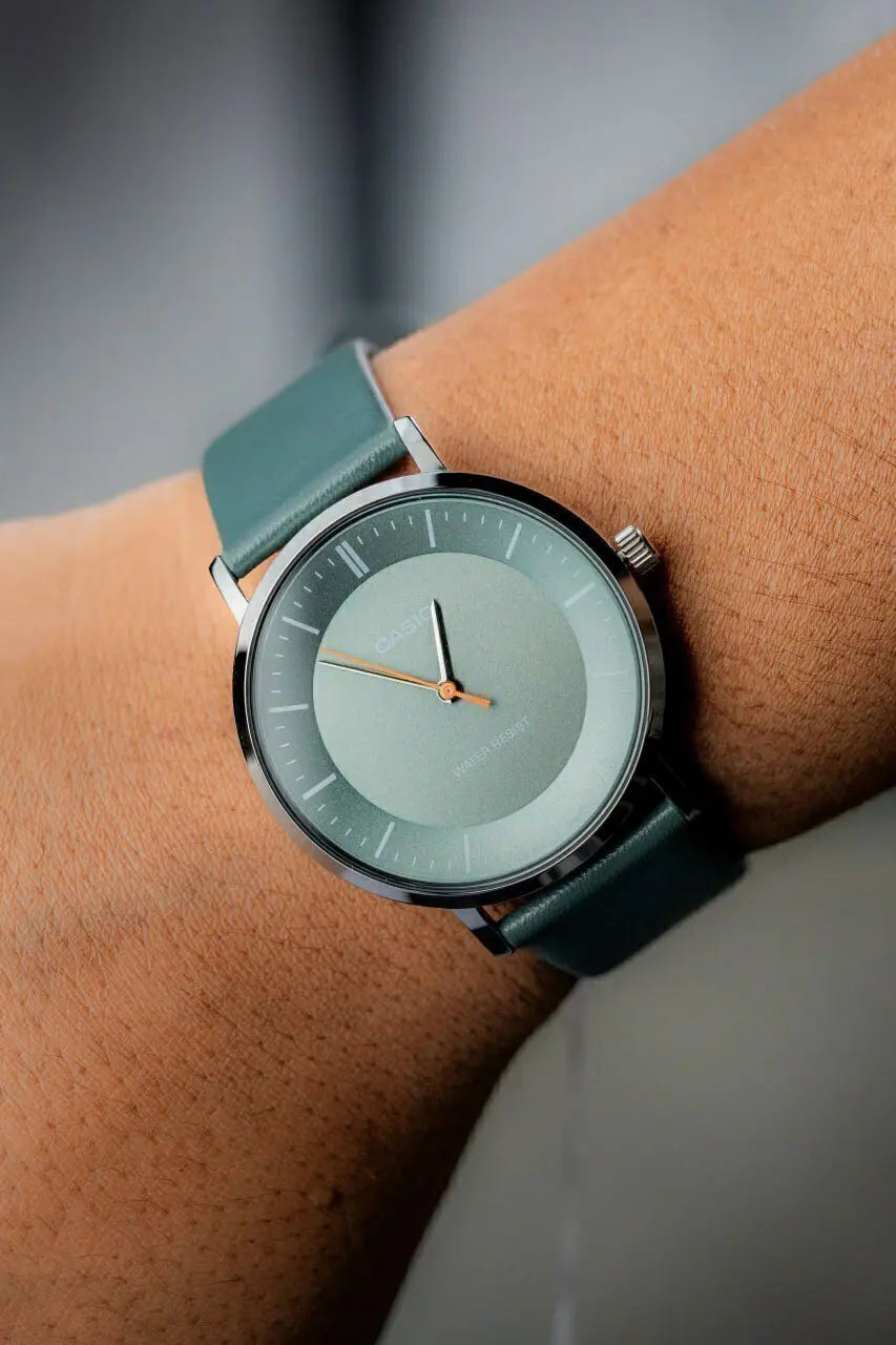 ZEGAREK MĘSKI CASIO  MTP-VT04L-8E + BOX ZEGAREK MĘSKI CASIO  MTP-VT04L-8E + BOX - Lorence 4549526399282