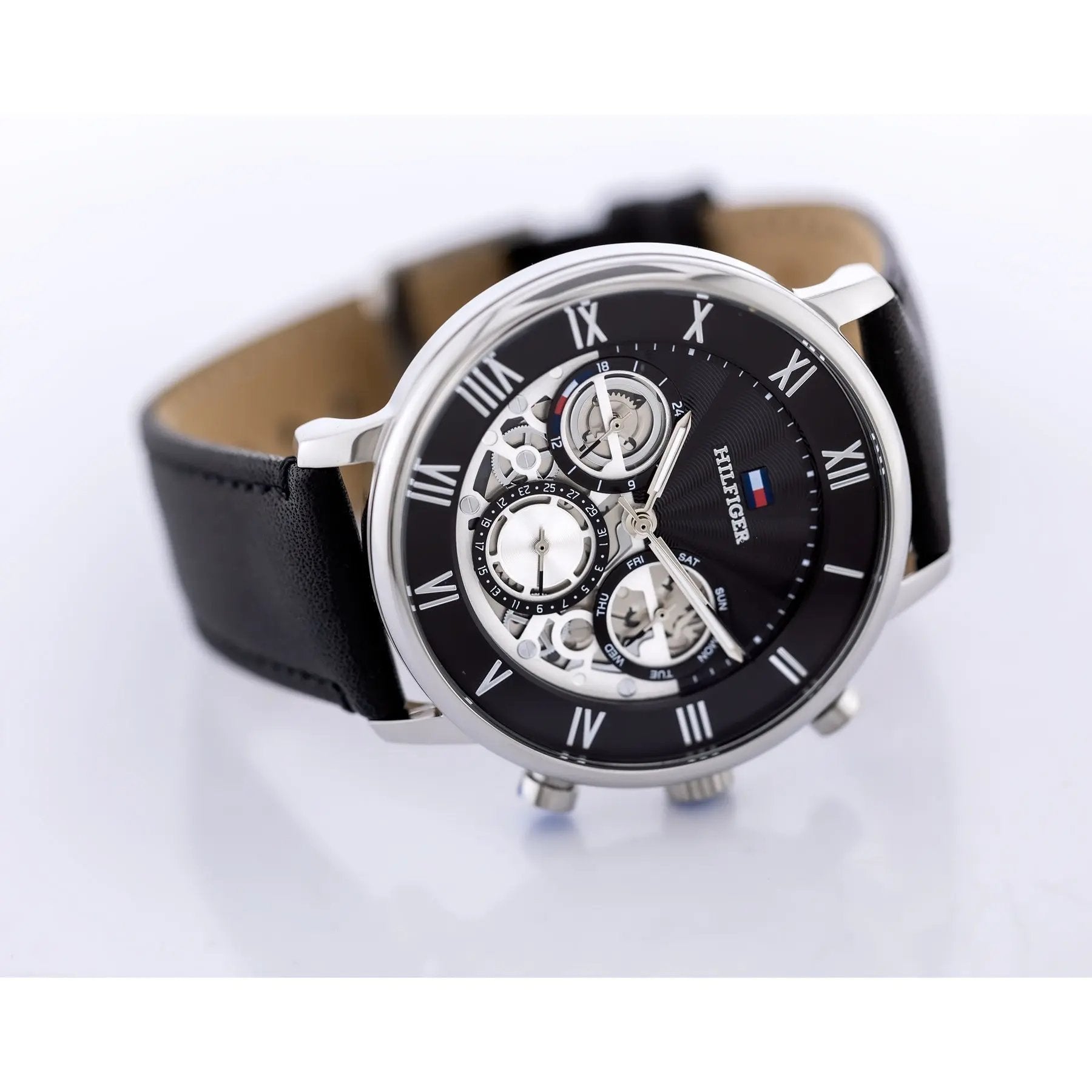 ZEGAREK MĘSKI TOMMY HILFIGER 1710565 Legend (zf107c) + BOX ZEGAREK MĘSKI TOMMY HILFIGER 1710565 Legend (zf107c) + BOX - Lorence 7613272539845