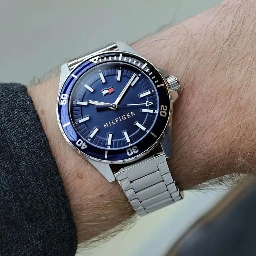 ZEGAREK MĘSKI TOMMY HILFIGER Logan 1792012 (zf106b) ZEGAREK MĘSKI TOMMY HILFIGER Logan 1792012 (zf106b) - Lorence 7613272485890