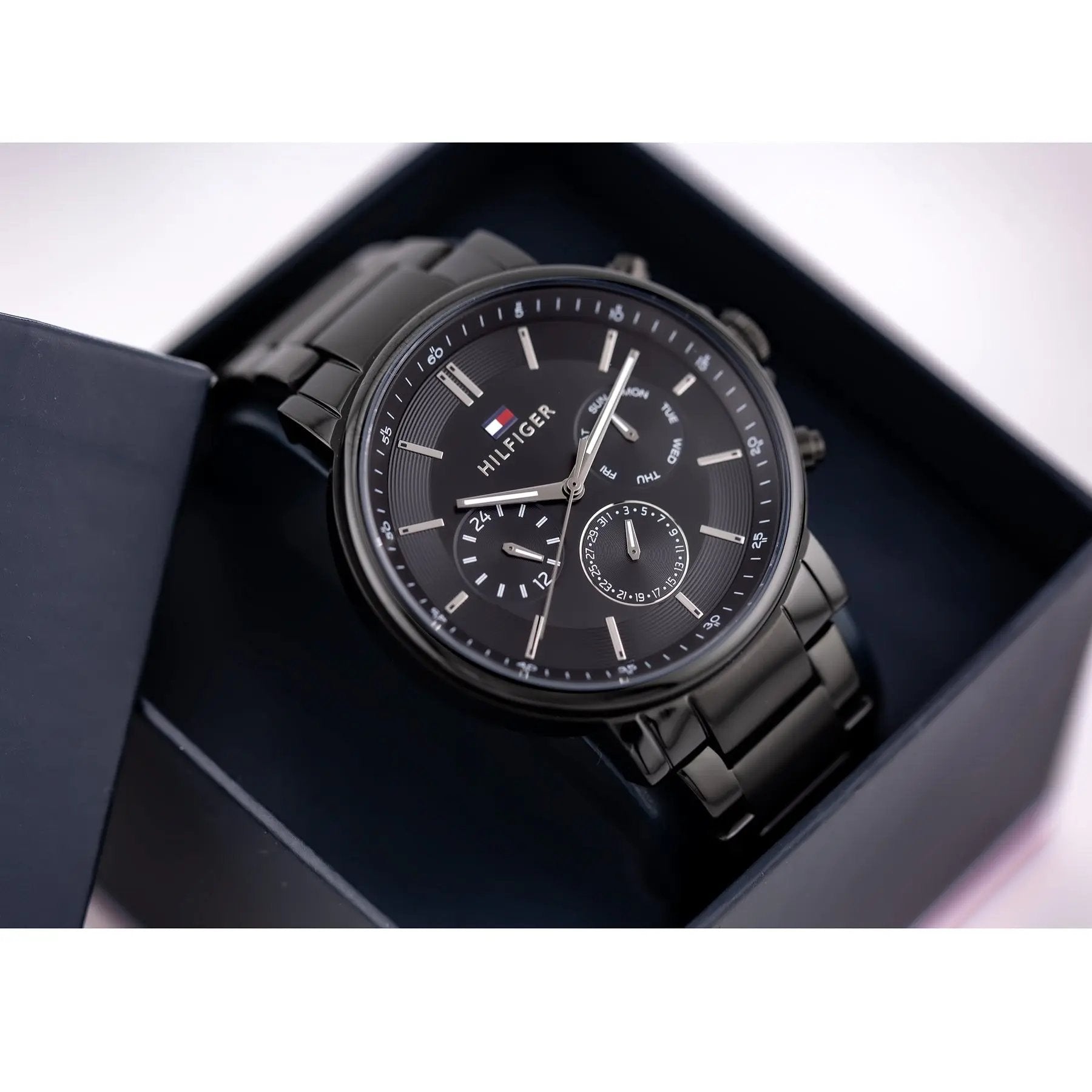 ZEGAREK MĘSKI TOMMY HILFIGER TYSON 1710590 (zf100c) + BOX ZEGAREK MĘSKI TOMMY HILFIGER TYSON 1710590 (zf100c) + BOX - Lorence 7613272544610