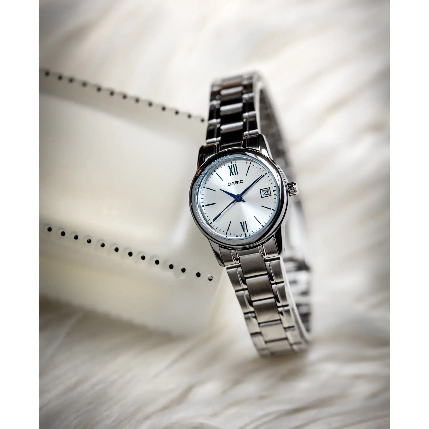 Zegarek Damski Casio LTP-V002D-7B3UDF + BOX Zegarek Damski Casio LTP-V002D-7B3UDF + BOX - Lorence 4549526309021