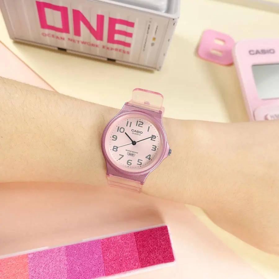 Zegarek Damski Casio MQ-24S-4BEF + BOX Zegarek Damski Casio MQ-24S-4BEF + BOX - Lorence 4549526345937