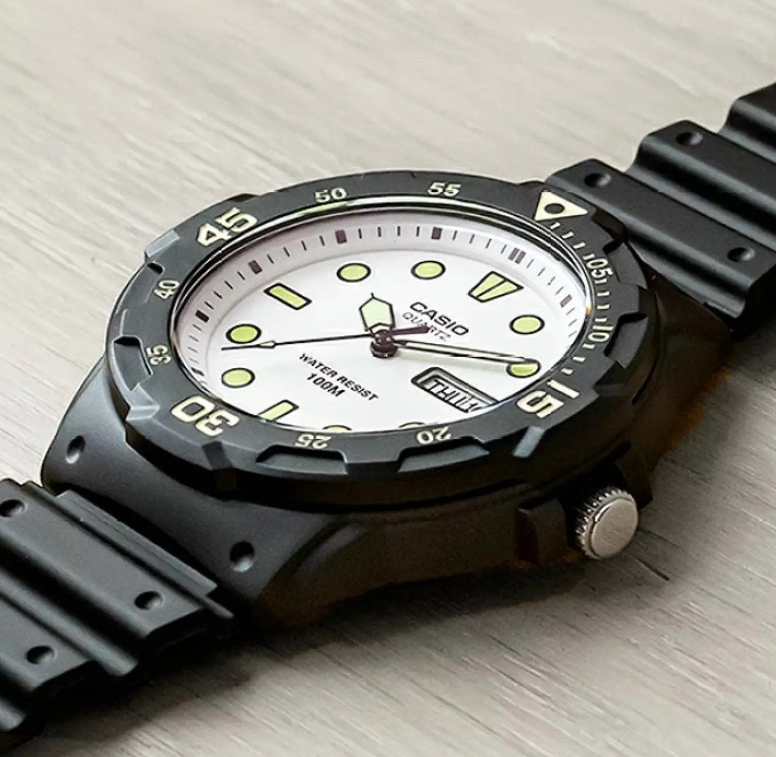 Zegarek Męski Casio Collection MRW-200H-7EVEF + BOX Zegarek Męski Casio Collection MRW-200H-7EVEF + BOX - Lorence 4971850945383