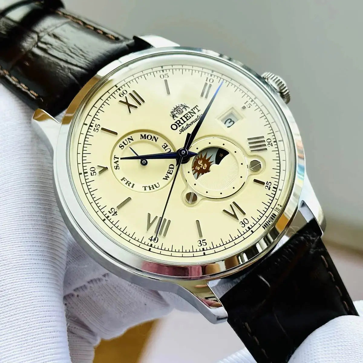 Zegarek Męski Orient Classic Sun & Moon  RA-AK0803Y10B + BOX Zegarek Męski Orient Classic Sun & Moon  RA-AK0803Y10B + BOX - Lorence 4942715029463