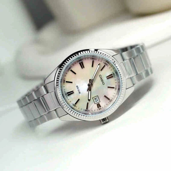 ZEGAREK DAMSKI CASIO LTP-1302DS-4AVDF (zd521g) + BOX ZEGAREK DAMSKI CASIO LTP-1302DS-4AVDF (zd521g) + BOX - Lorence 4549526383311