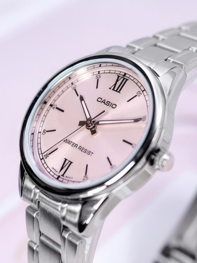 ZEGAREK DAMSKI CASIO LTP-V005D-4B2 (zd586h) + BOX ZEGAREK DAMSKI CASIO LTP-V005D-4B2 (zd586h) + BOX - Lorence 4549526221576