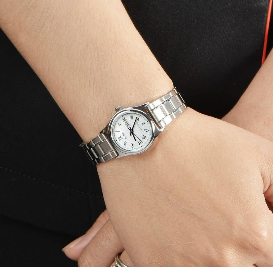ZEGAREK DAMSKI CASIO LTP-V006D-7B  + BOX ZEGAREK DAMSKI CASIO LTP-V006D-7B  + BOX - Lorence 4971850030362