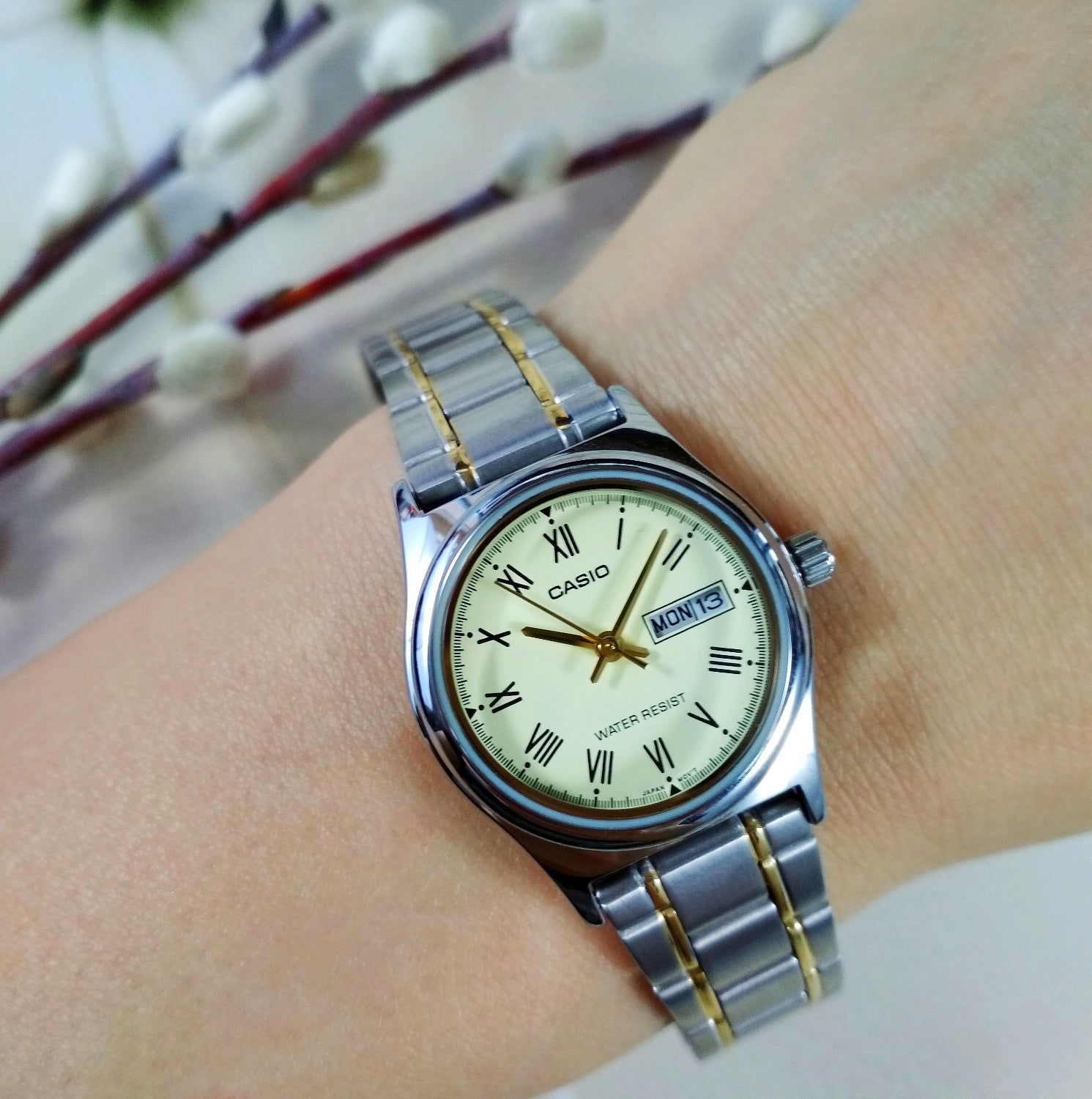 ZEGAREK DAMSKI CASIO LTP-V006SG-9B  + BOX ZEGAREK DAMSKI CASIO LTP-V006SG-9B  + BOX - Lorence 4971850030423