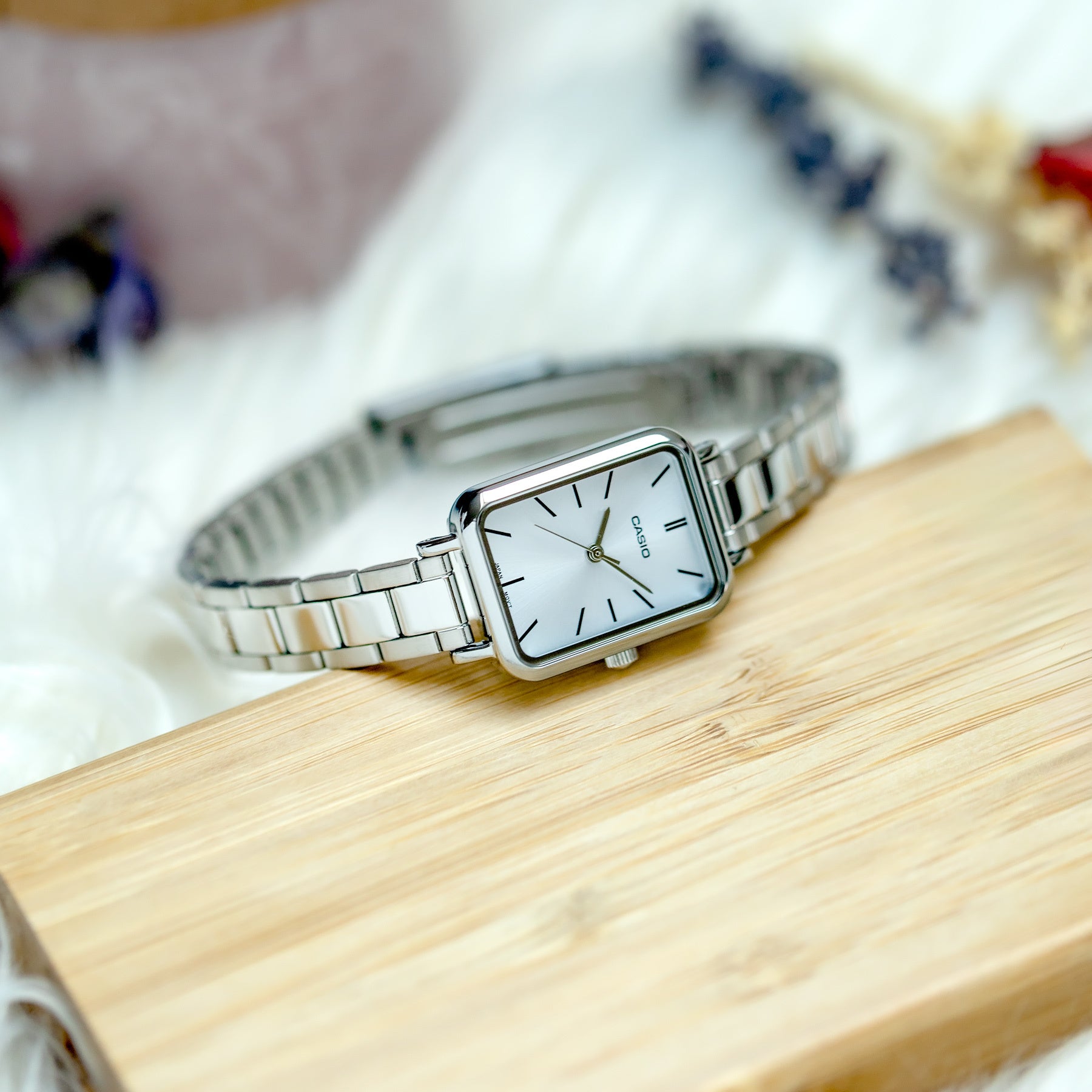ZEGAREK DAMSKI CASIO LTP-V009D-2E + BOX ZEGAREK DAMSKI CASIO LTP-V009D-2E + BOX - Lorence 4549526330551