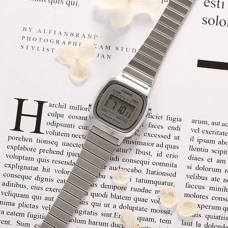 Casio ZEGAREK DAMSKI CASIO VINTAGE LA670WA-7D