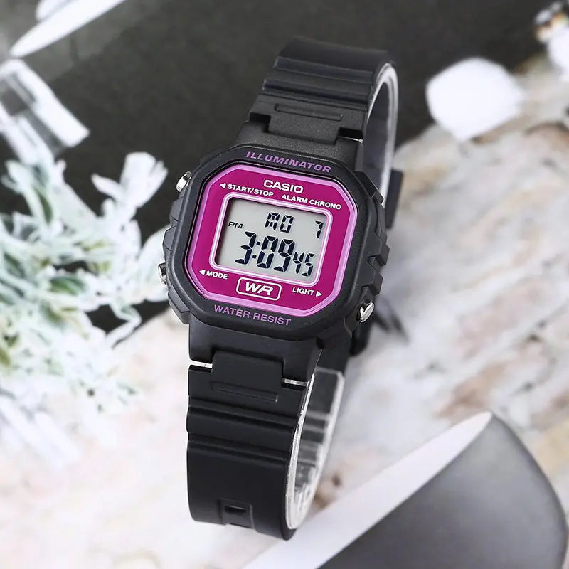 ZEGAREK DZIECIĘCY CASIO LA-20WH-4ADF  + BOX ZEGAREK DZIECIĘCY CASIO LA-20WH-4ADF  + BOX - Lorence 4971850944980
