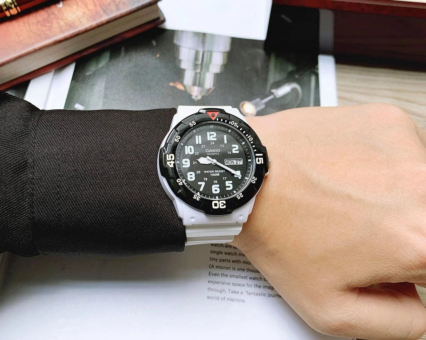 Zegarek Męski Casio MRW-200HC-7BVDF 10 Bar Zegarek Męski Casio MRW-200HC-7BVDF 10 Bar - Lorence 4971850984283