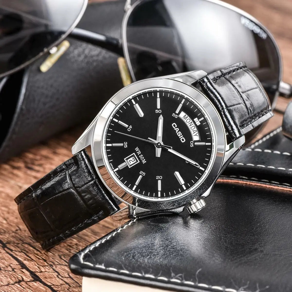 Zegarek Męski Casio MTP-1370L-1A Zegarek Męski Casio MTP-1370L-1A - Lorence 4971850908036