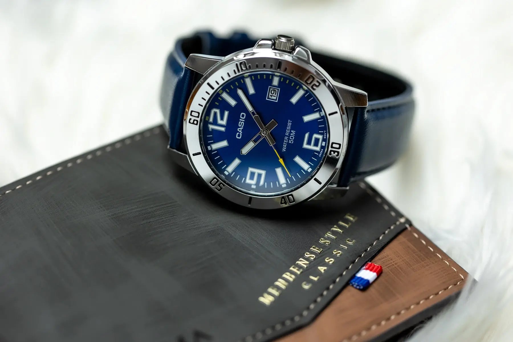 ZEGAREK MĘSKI CASIO MTP-VD01L-2BV (zd169a) + BOX ZEGAREK MĘSKI CASIO MTP-VD01L-2BV (zd169a) + BOX - Lorence 4549526247286