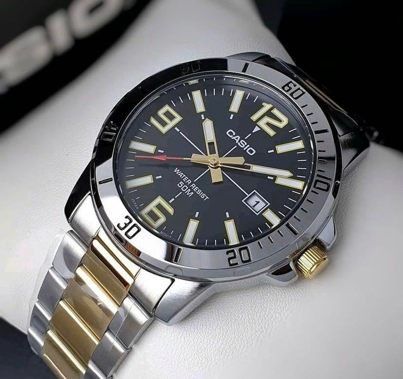 ZEGAREK MĘSKI CASIO MTP-VD01SG-1B + BOX ZEGAREK MĘSKI CASIO MTP-VD01SG-1B + BOX - Lorence 4549526247316