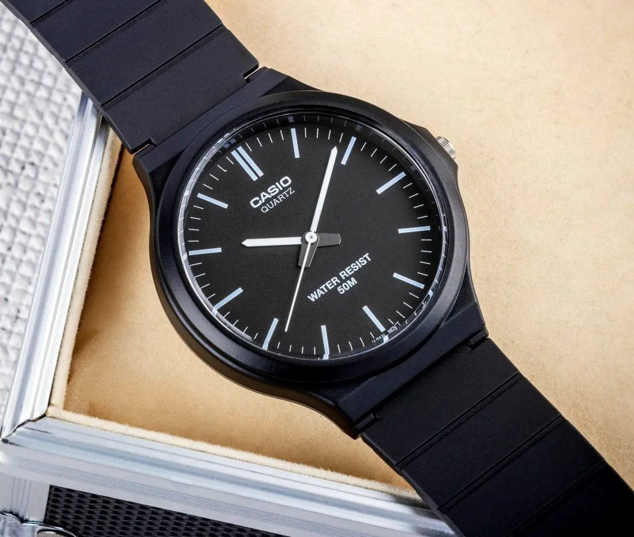 Zegarek Męski Casio MW-240-1E Zegarek Męski Casio MW-240-1E - Lorence 4549526213045