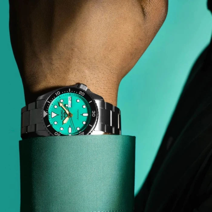 ZEGAREK MĘSKI SEIKO 5 Sports SRPK33K1 AUTOMAT + BOX ZEGAREK MĘSKI SEIKO 5 Sports SRPK33K1 AUTOMAT + BOX - Lorence 4954628250797