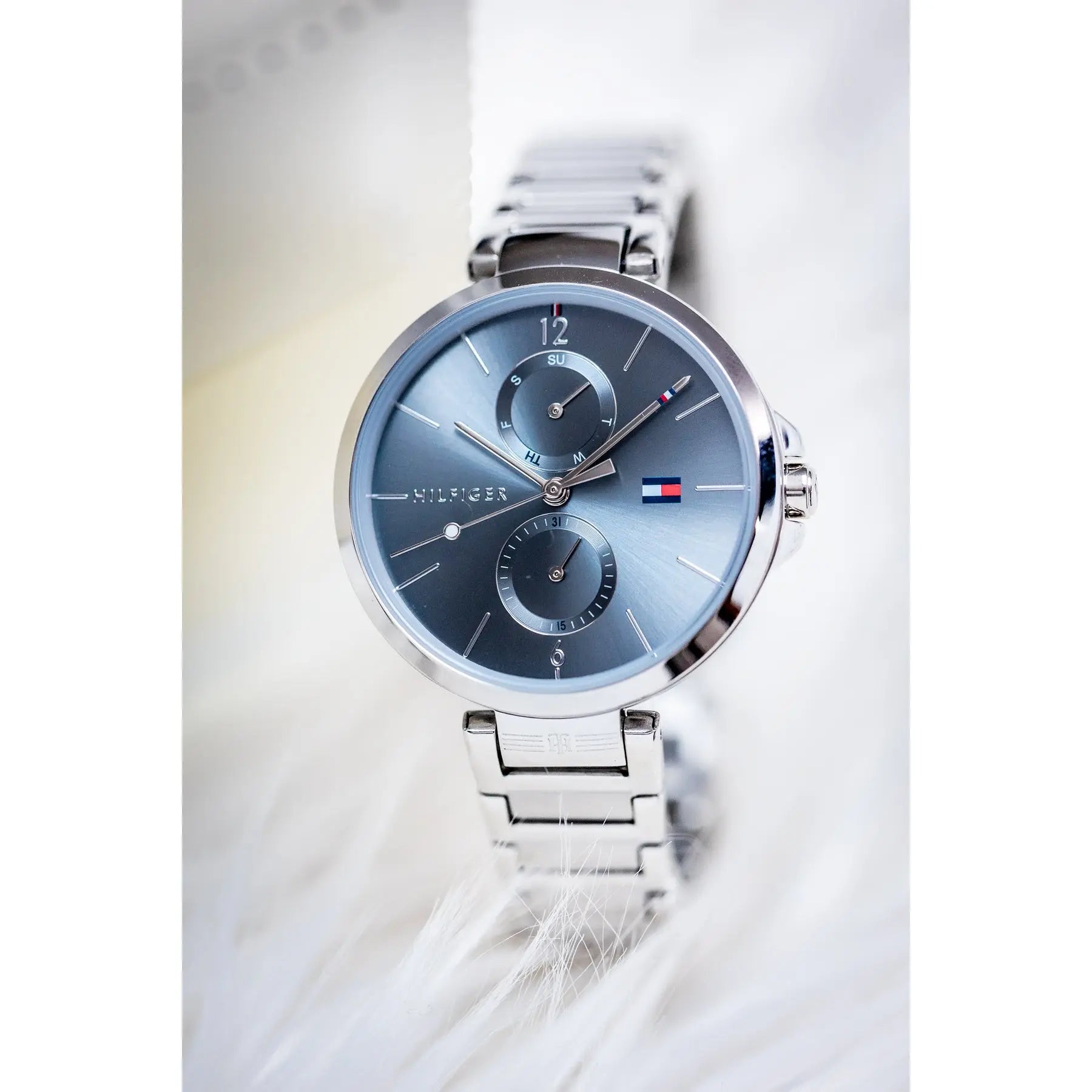 ZEGAREK DAMSKI TOMMY HILFIGER 1782126 ANGELA (zf528d) ZEGAREK DAMSKI TOMMY HILFIGER 1782126 ANGELA (zf528d) - Lorence 7613272357609