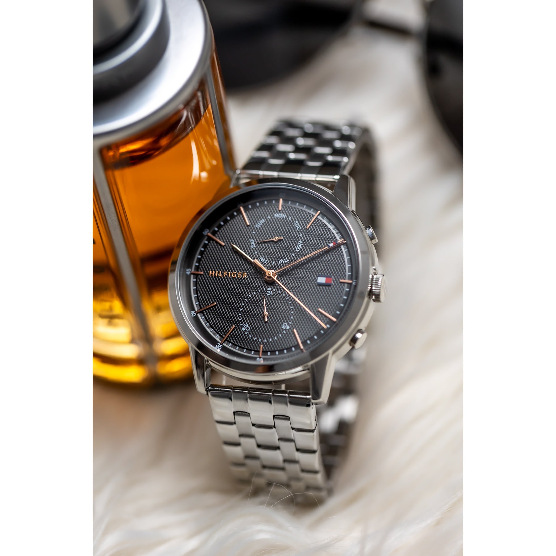 ZEGAREK MĘSKI TOMMY HILFIGER 1710431 Easton + BOX ZEGAREK MĘSKI TOMMY HILFIGER 1710431 Easton + BOX - Lorence 7613272416863