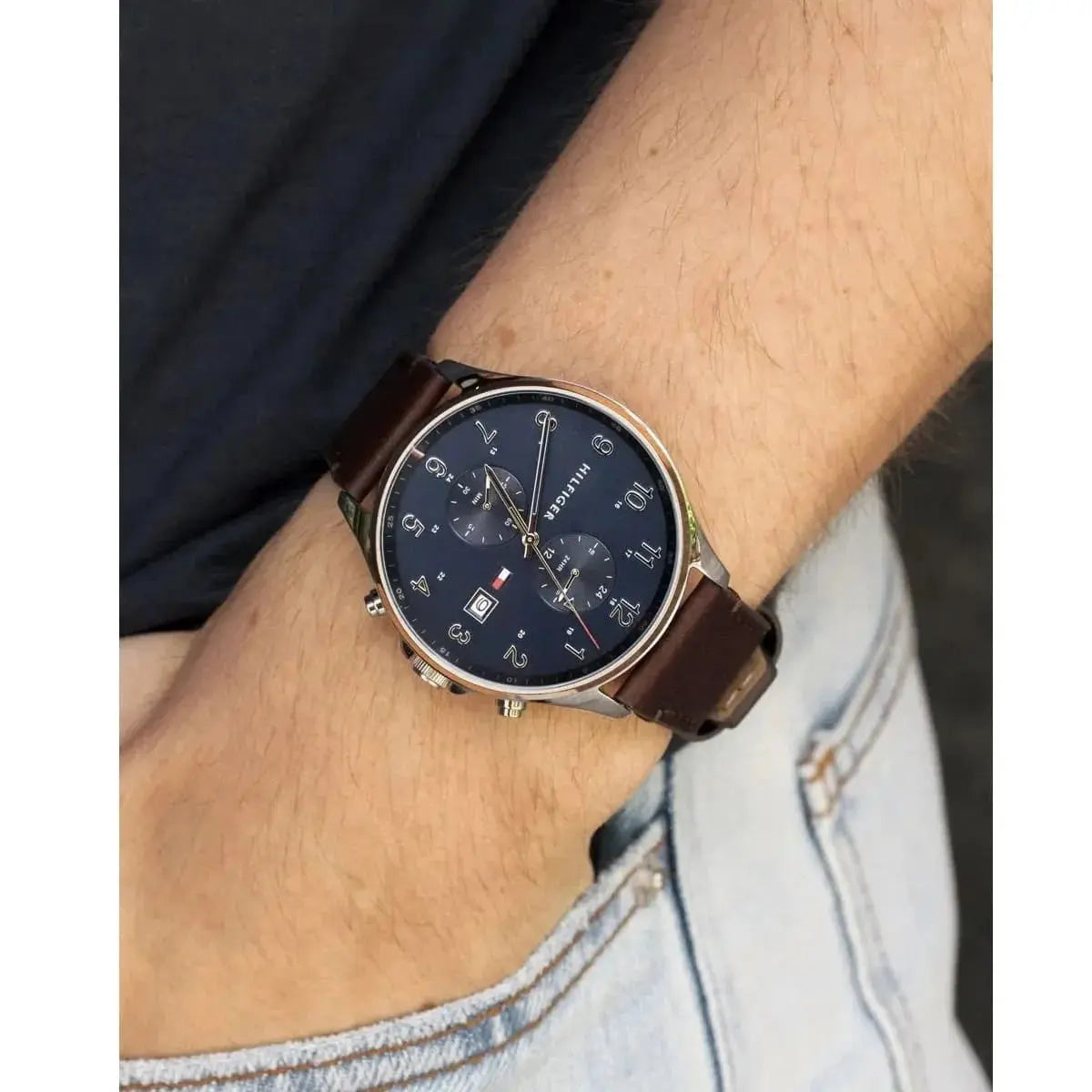 ZEGAREK MĘSKI TOMMY HILFIGER 1791712 WEST (zf020b) ZEGAREK MĘSKI TOMMY HILFIGER 1791712 WEST (zf020b) - Lorence 7613272379212