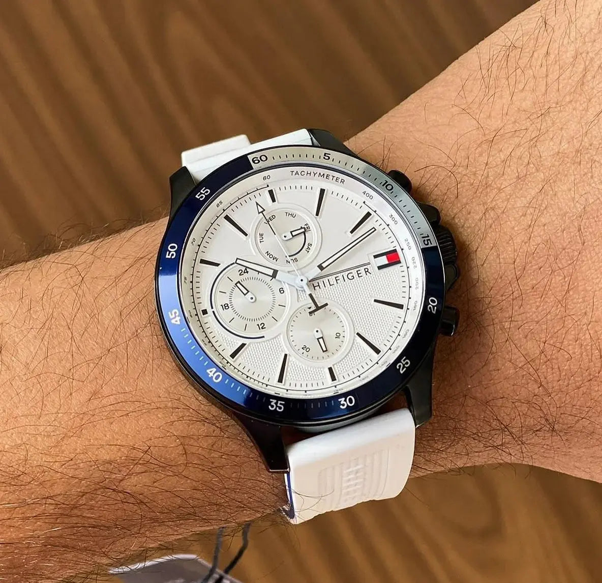 ZEGAREK MĘSKI TOMMY HILFIGER 1791723 BANK (zf023b) ZEGAREK MĘSKI TOMMY HILFIGER 1791723 BANK (zf023b) - Lorence 7613272379328