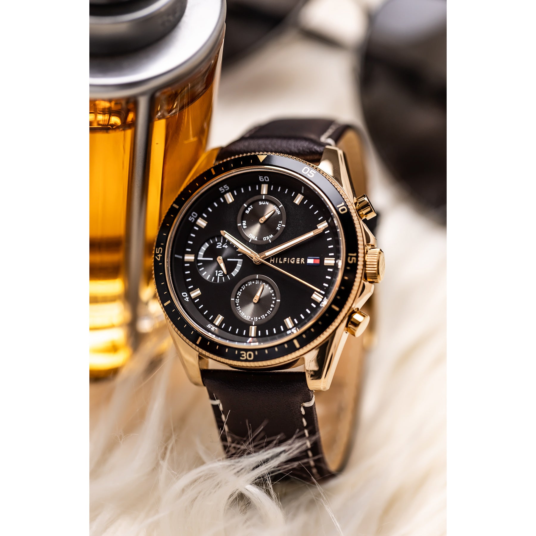 ZEGAREK MĘSKI TOMMY HILFIGER 1791836 PARKER (zf041c) + BOX ZEGAREK MĘSKI TOMMY HILFIGER 1791836 PARKER (zf041c) + BOX - Lorence 7613272425810