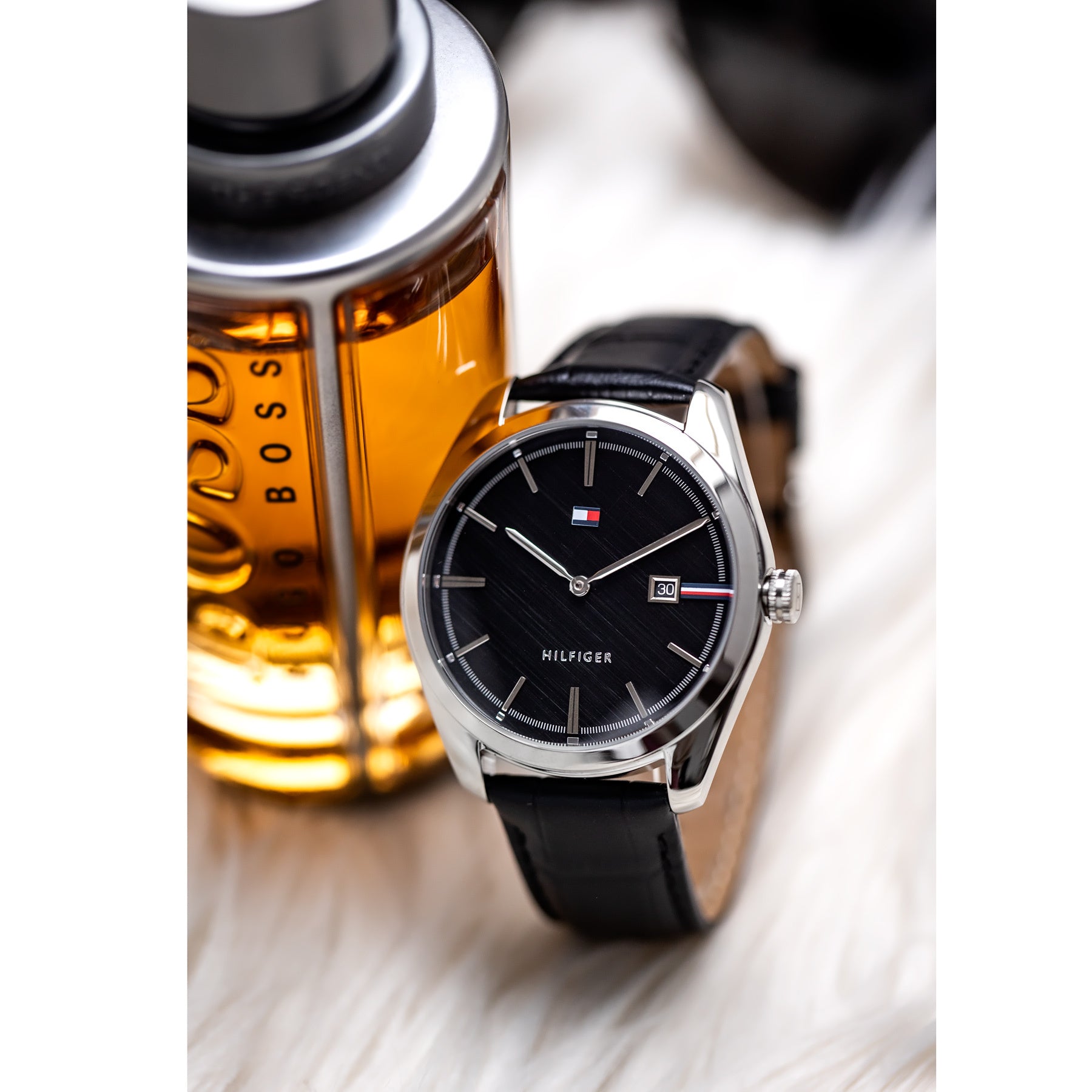 ZEGAREK MĘSKI TOMMY HILFIGER Theo 1710439 (zf115a) + BOX ZEGAREK MĘSKI TOMMY HILFIGER Theo 1710439 (zf115a) + BOX - Lorence 7613272419741